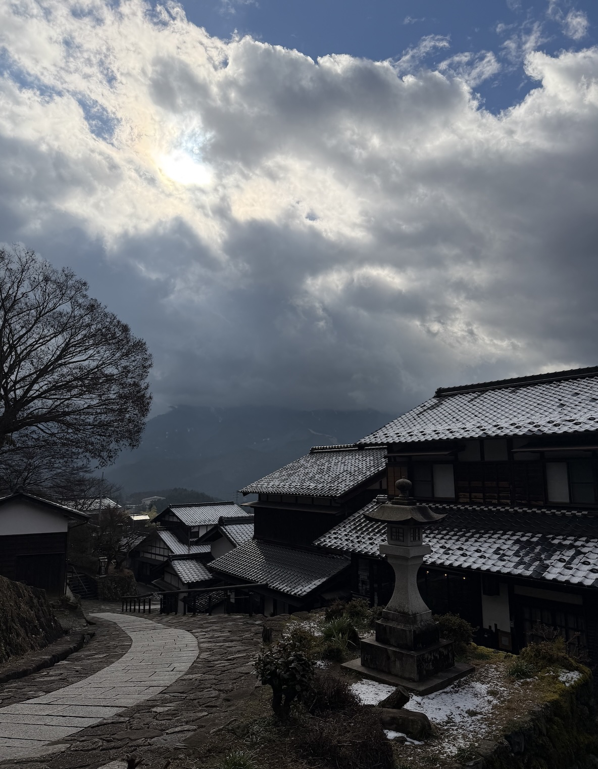 Nakasendo: stone path and preserved townscape
